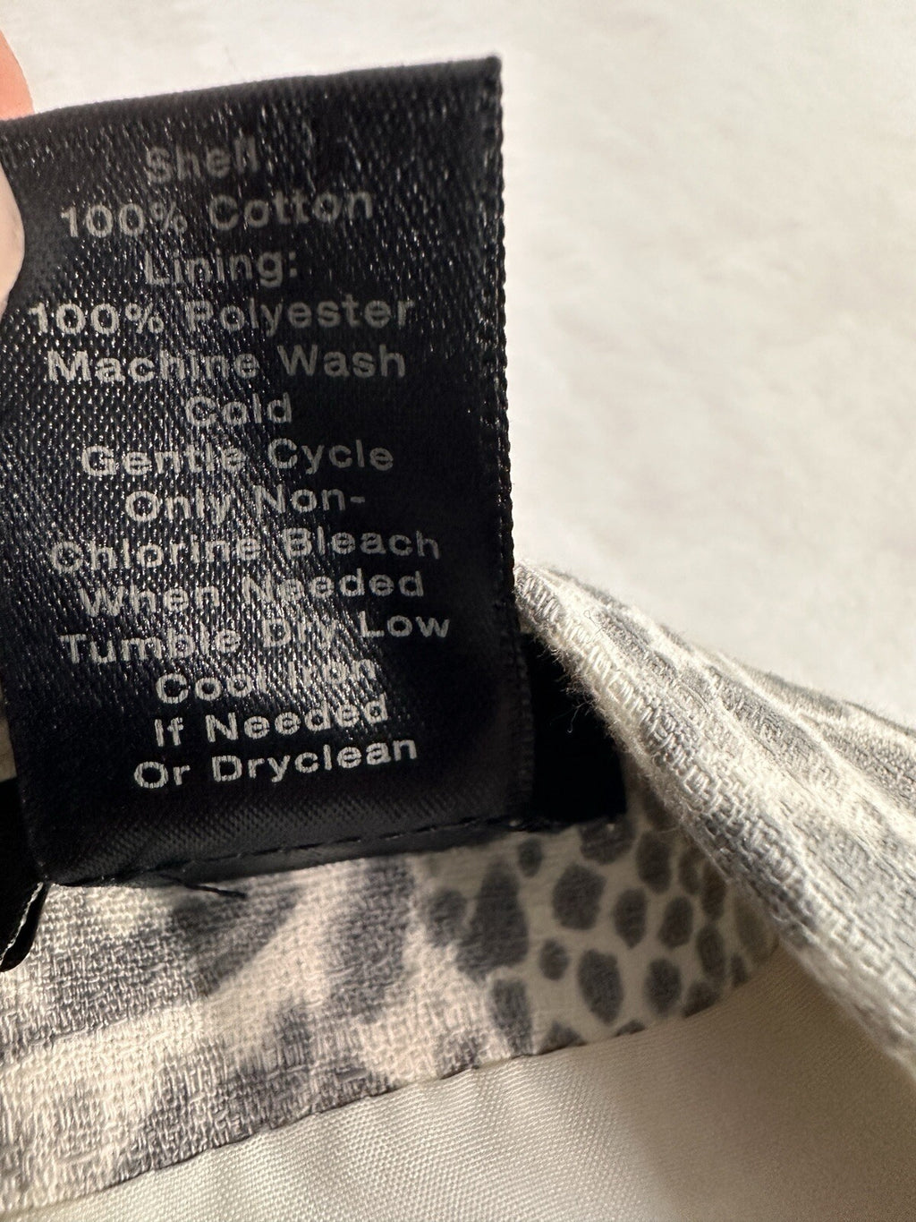 Ann Taylor Skirt Gray A-Line Straight Pencil Snakeskin Print Knee Length