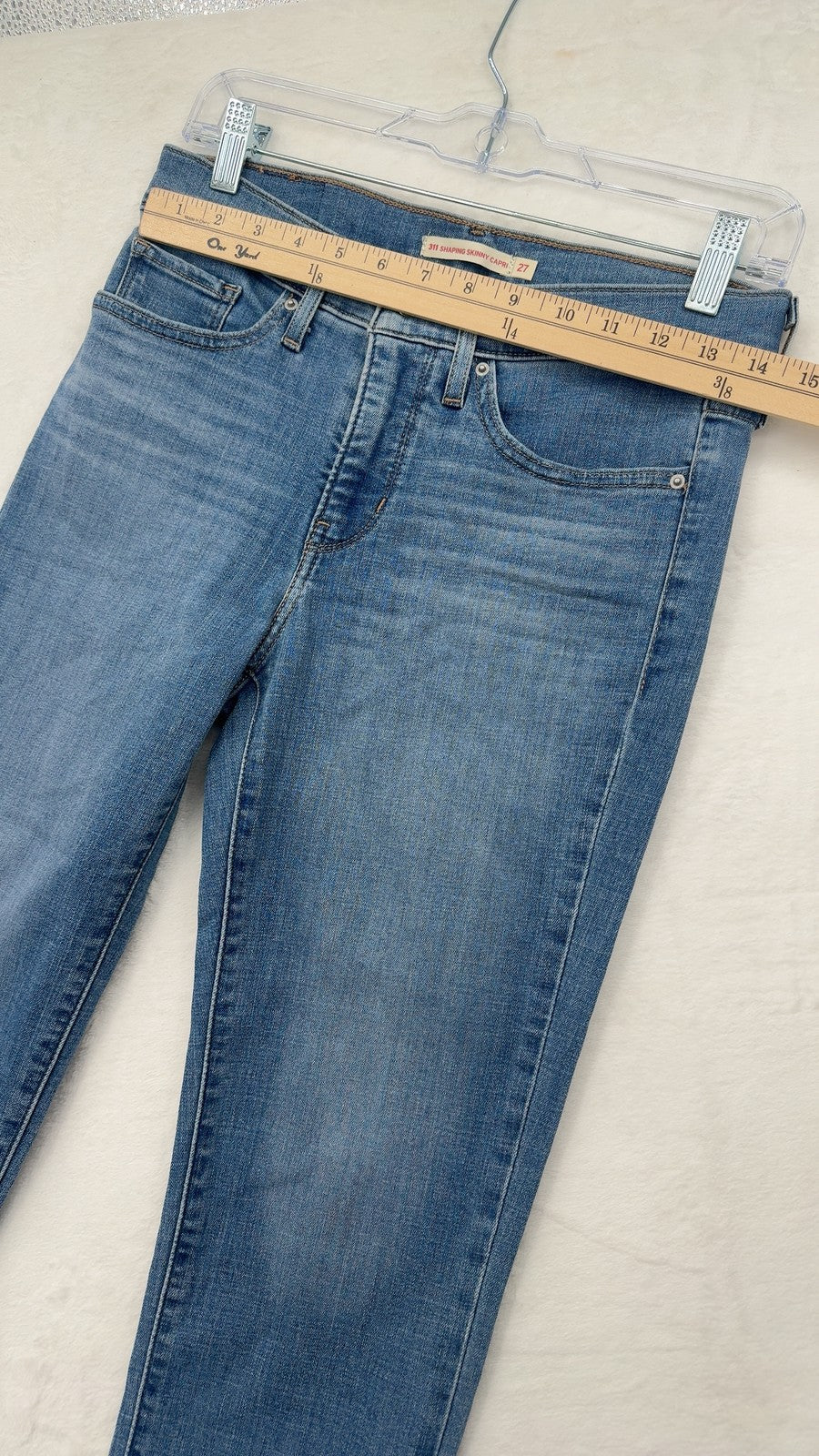 Levi's 311 Shaping Skinny Capri Jeans 27 Womens Light Blue Levis