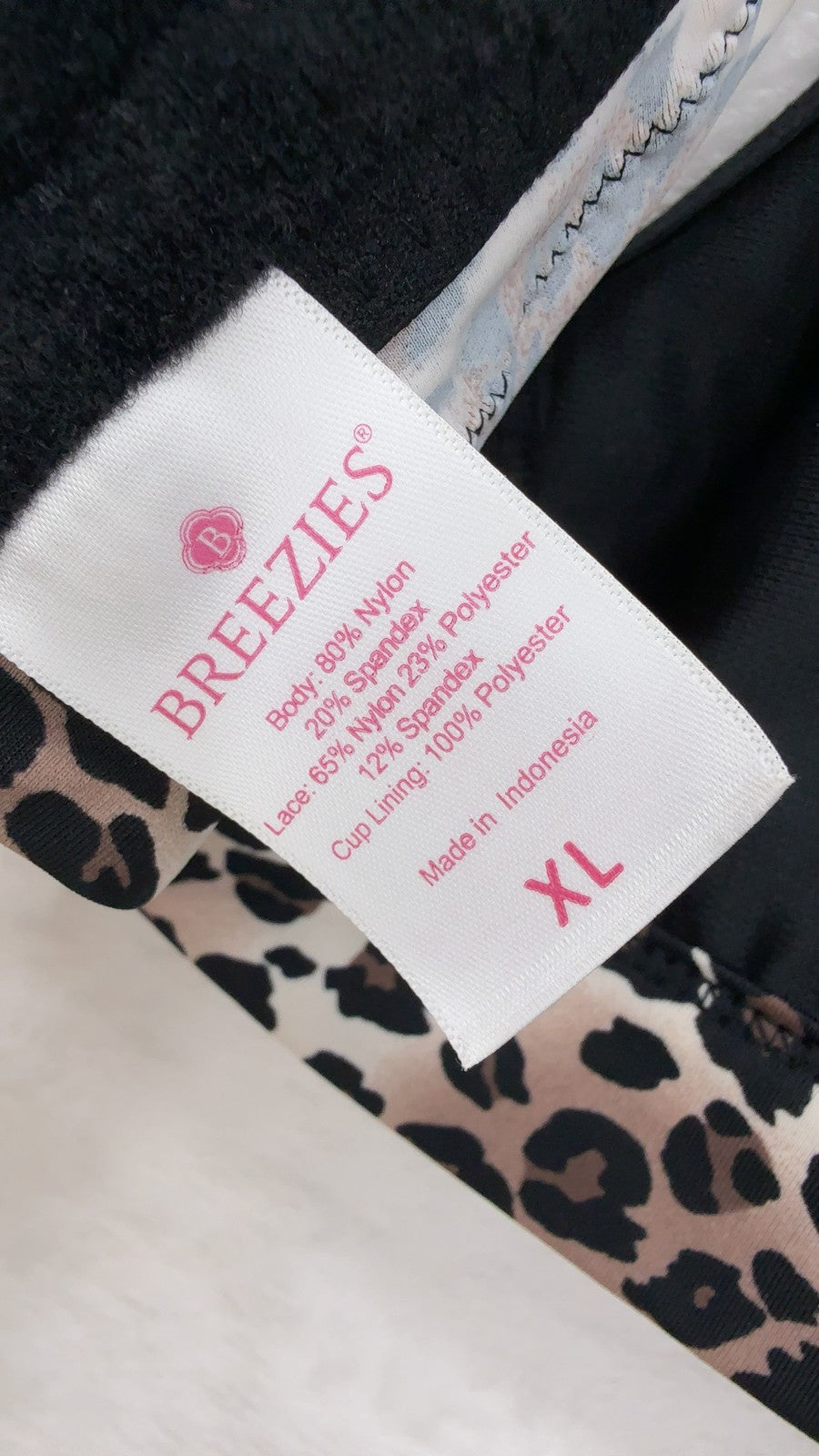 Breezies XL Bralette Bra Leopard Print Black Lace Womens Wireless