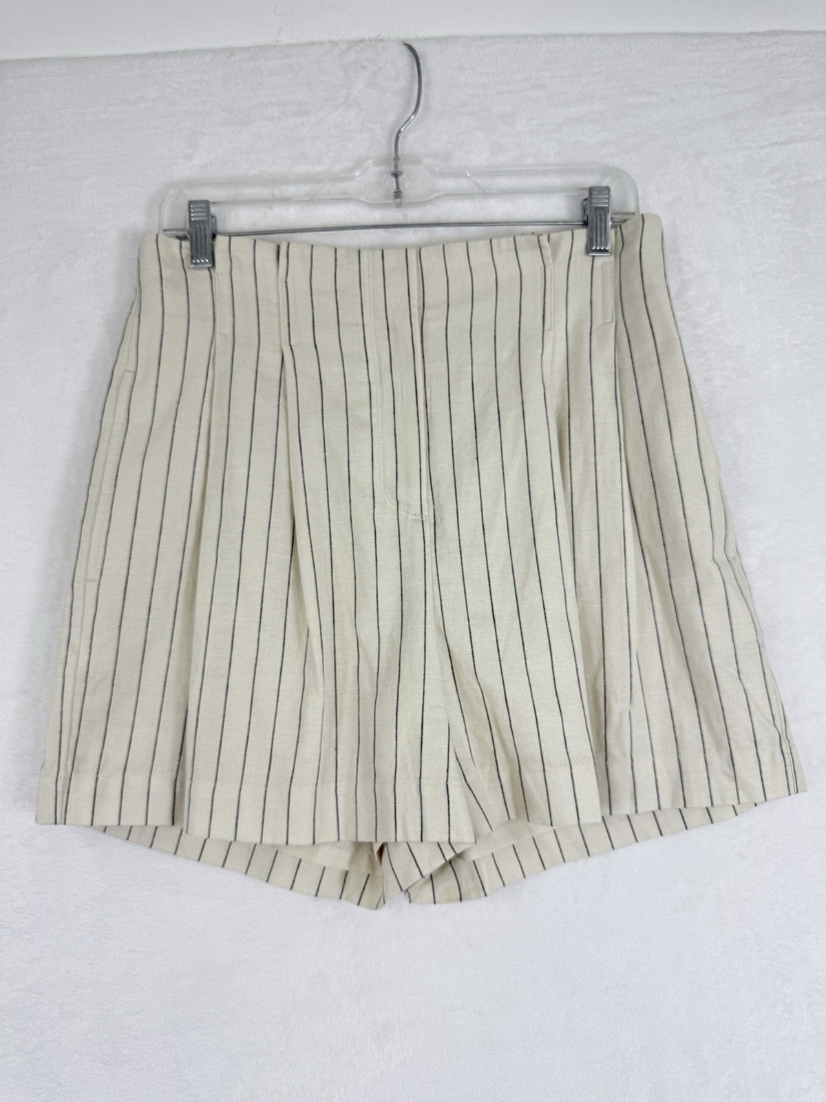 Ann Taylor Shorts 4 Linen Blend High Rise Ivory Gray Pinstripes Lined 4” Womens