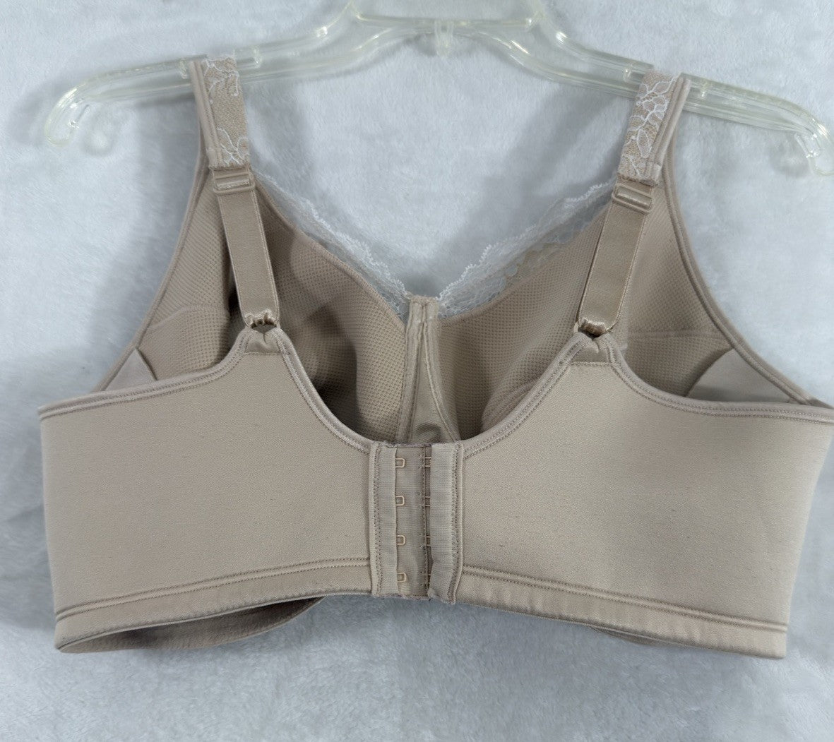 Playtex Bra 42DD E515 18 Hour Ultimate Shoulder Comfort Wireless Beige Womens