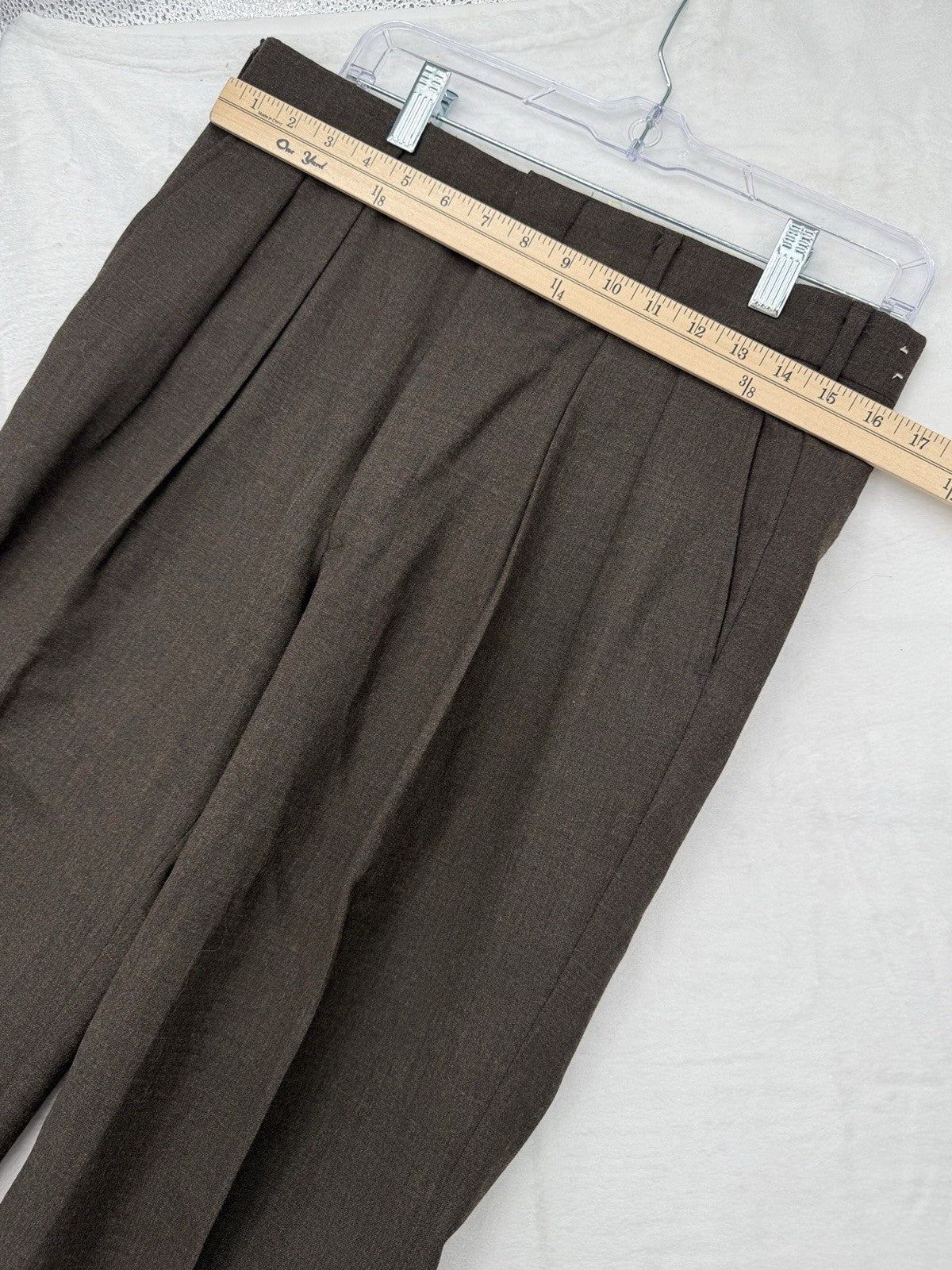 Vintage LL Bean Mens Pants 32x28 Brown 100% Wool Made In USA Pleated