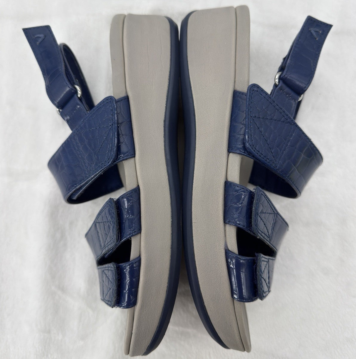 Vionic Womens 7 Roma Backstrap Platform Wedge Sandals Blue Patent Leather Shoes
