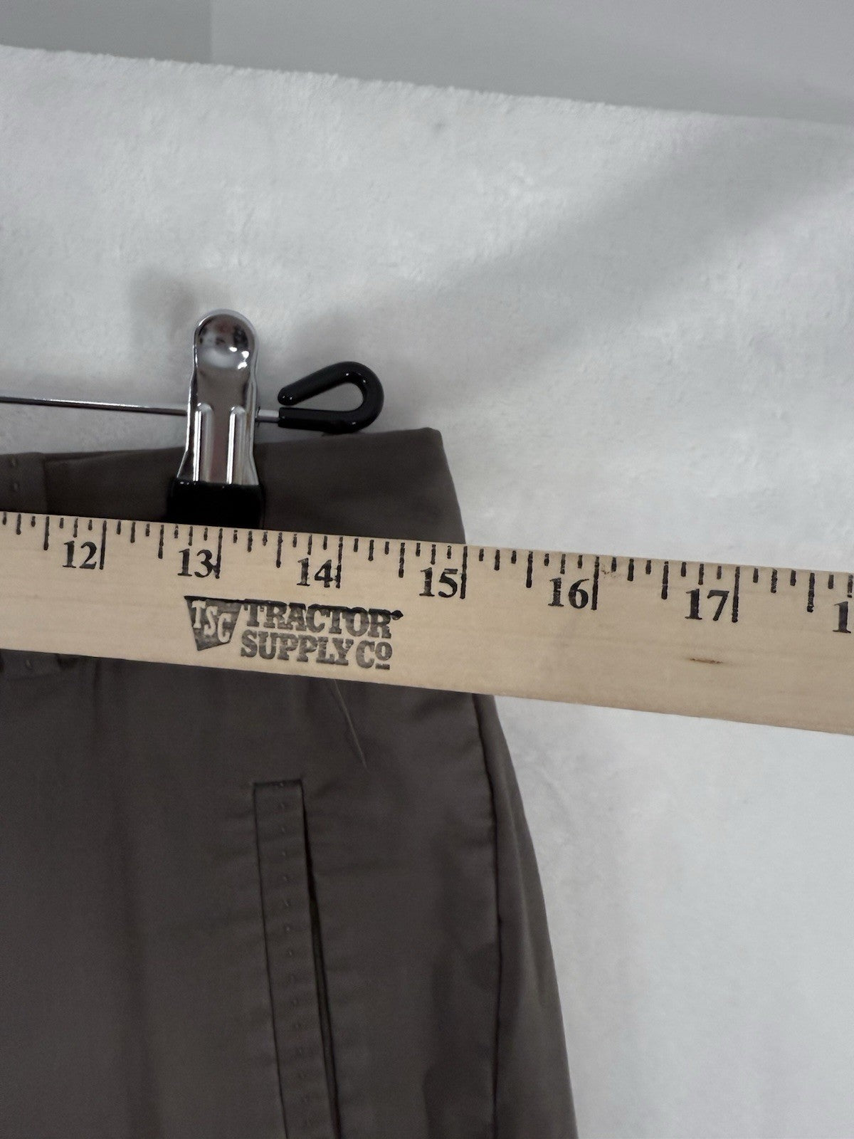 Banana Republic Martin Fit Shorts Size 4 Womens Brown 9” Inseam Cotton Blend