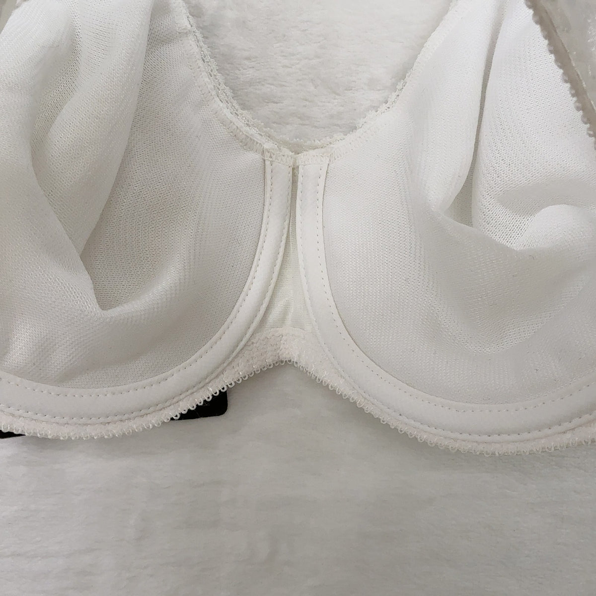 Bali Bra 36C Smooth Compliments Underwire Womens White Full Support 3100 New NWT