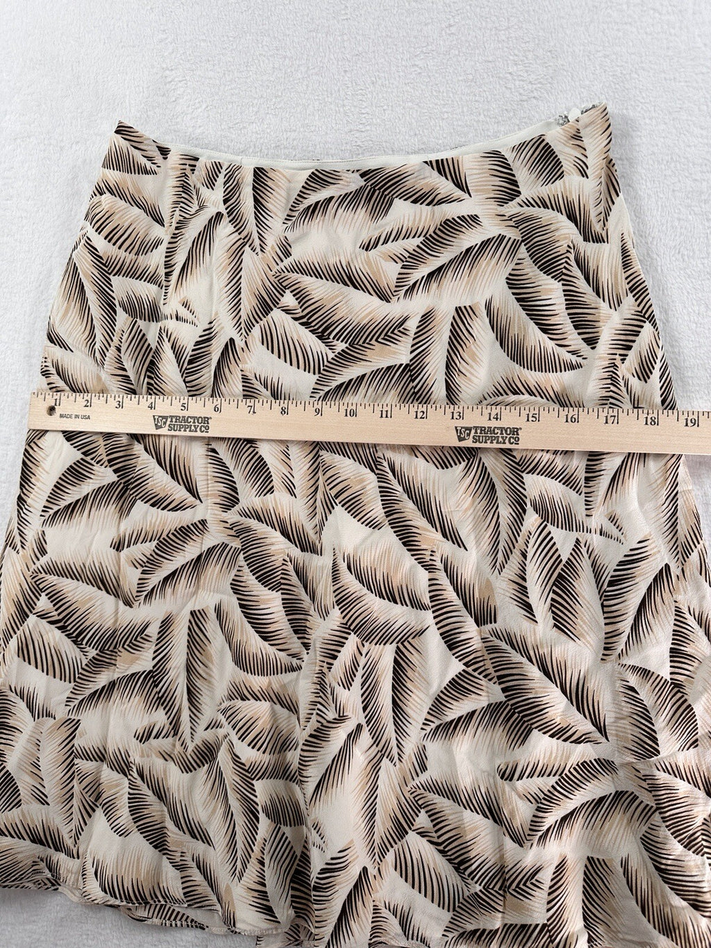 Ann Taylor Silk Skirt Size 4 Lined Tropical Print Knee Length A Line