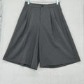 GU Uniqlo Bermuda Shorts Medium Womens Gray Wide Leg Culottes Hipster New NWT
