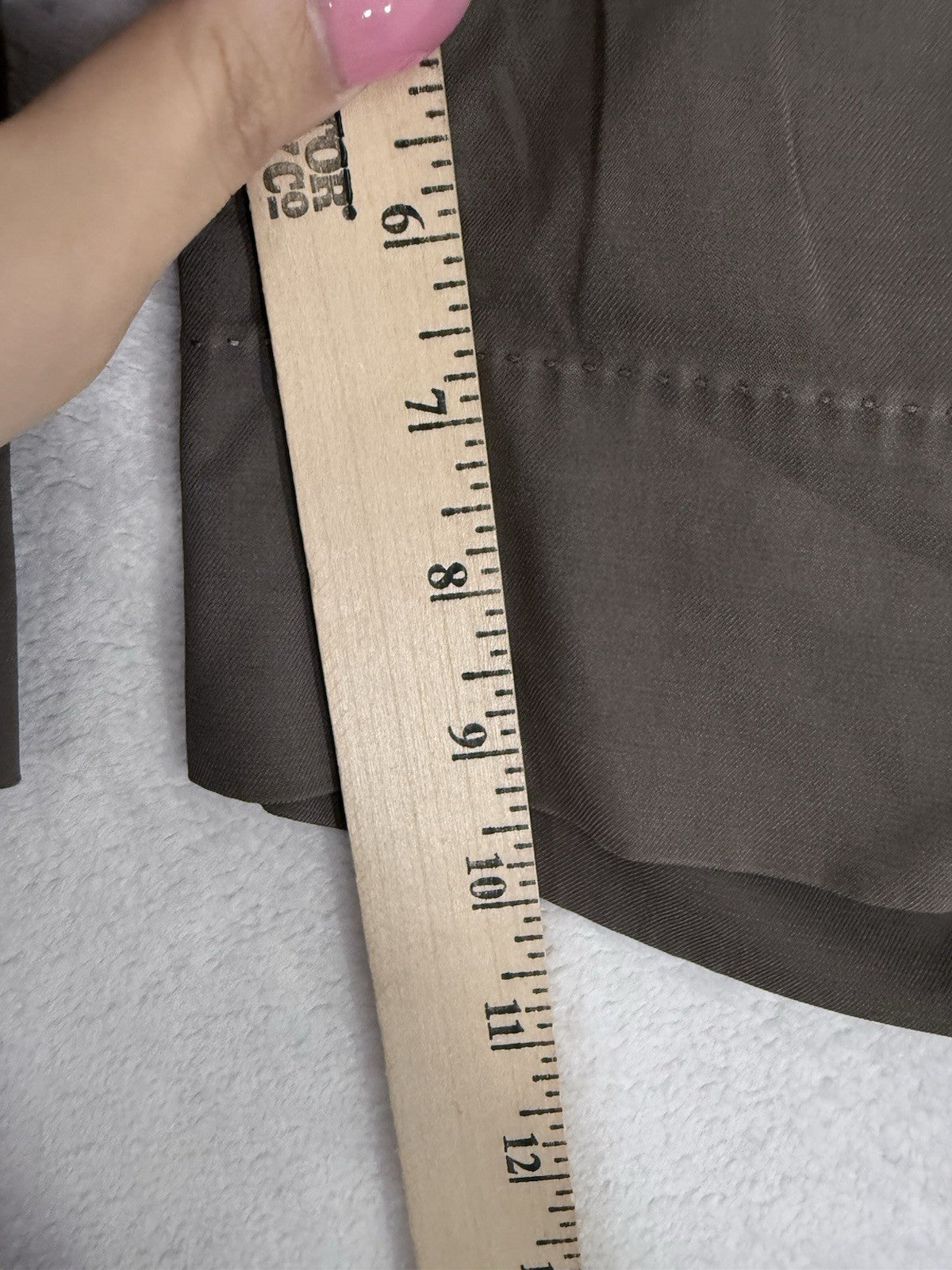 Banana Republic Martin Fit Shorts Size 4 Womens Brown 9” Inseam Cotton Blend