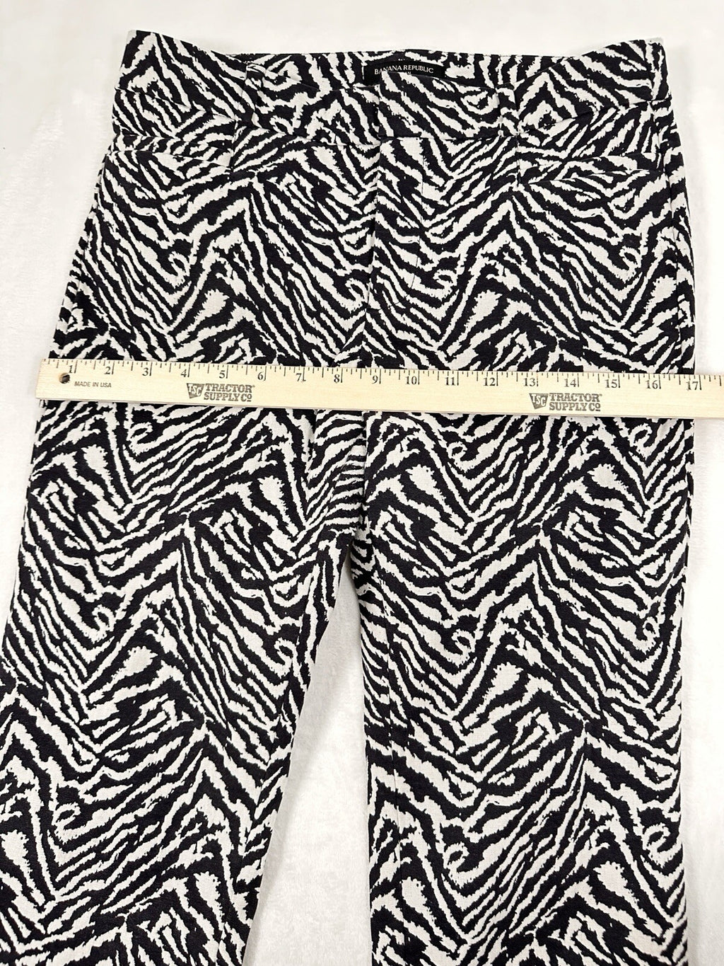 Banana Republic Sloan Pants 4S 4 Short Black White Zebra Stripe Womens