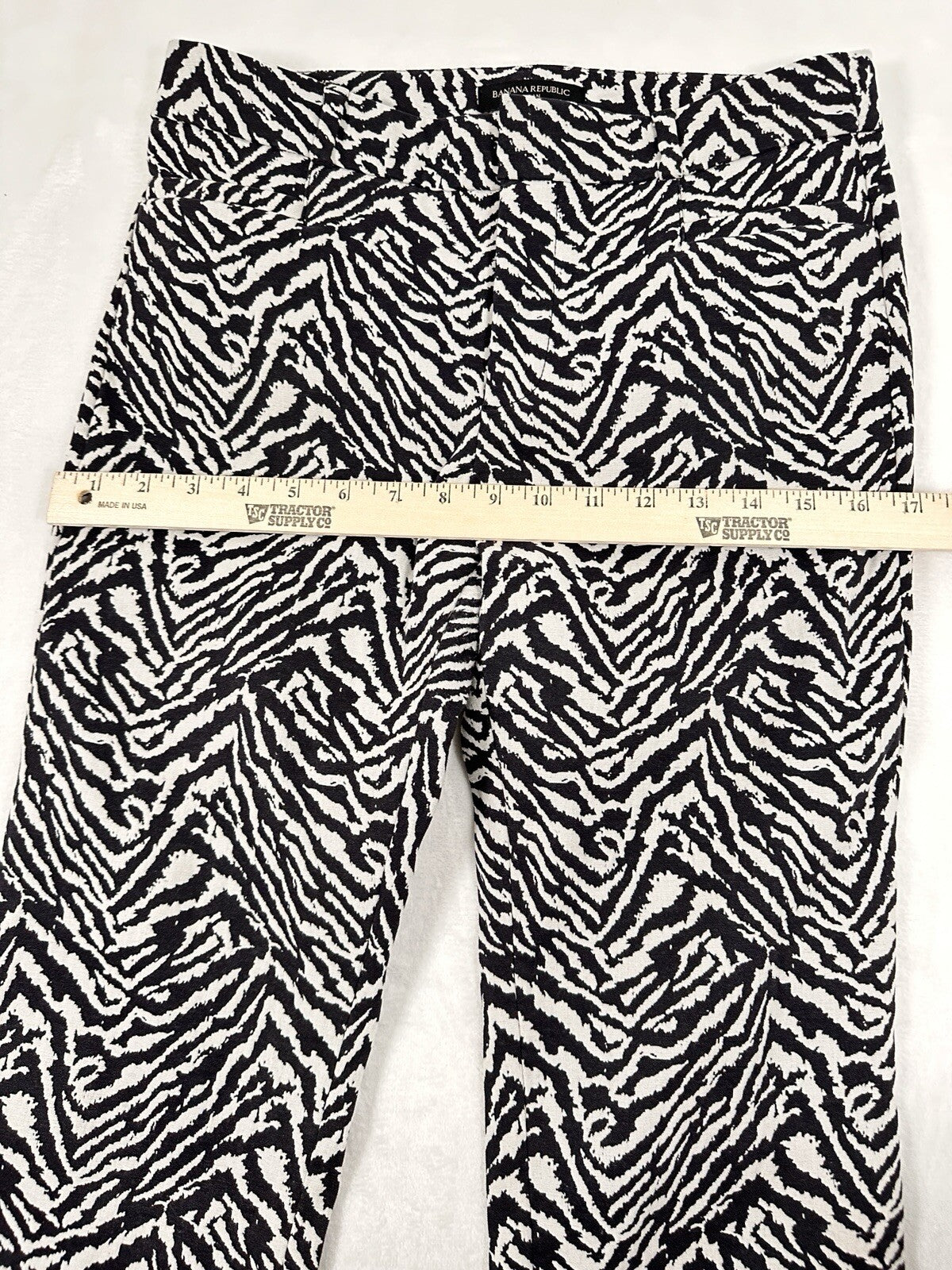 Banana Republic Sloan Pants 4S 4 Short Black White Zebra Stripe Womens