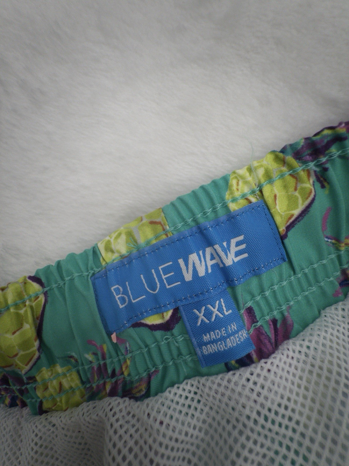 Blue Wave Swim Trunks XXL Mens Pineapples Swimsuit Mesh Lined 6.5” New NWT