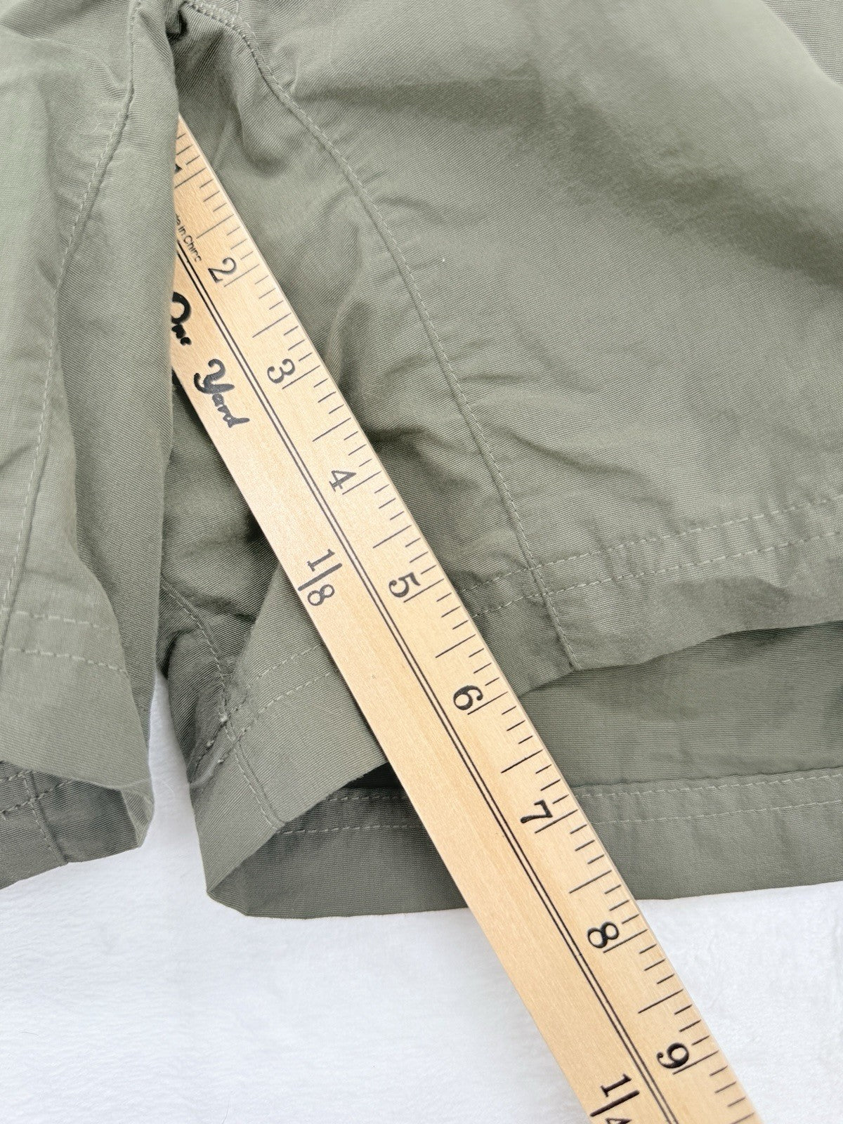 The North Face Hiking Shorts 14 Womens Olive Green Utility Nylon 6”
