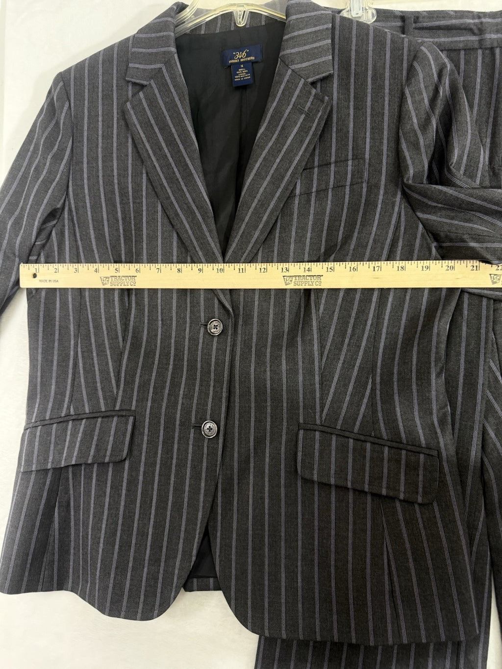 Brooks Brothers 346 Blazer 14 Womens Jacket Gray Pinstriped 100% Wool 2 Button