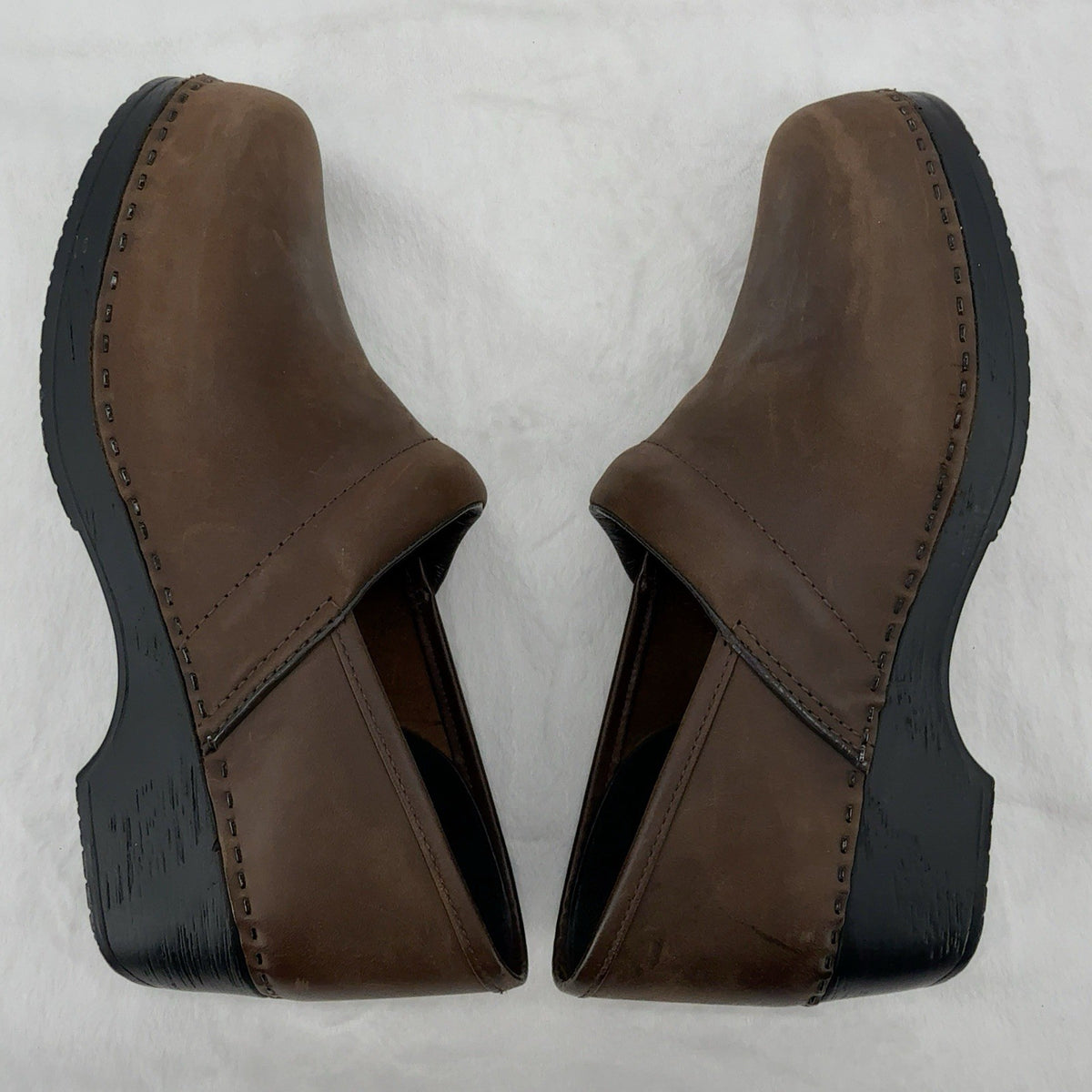 LL Bean Professional Comfort Clogs 39 Brown Oiled Leather Slip On Shoes Womens