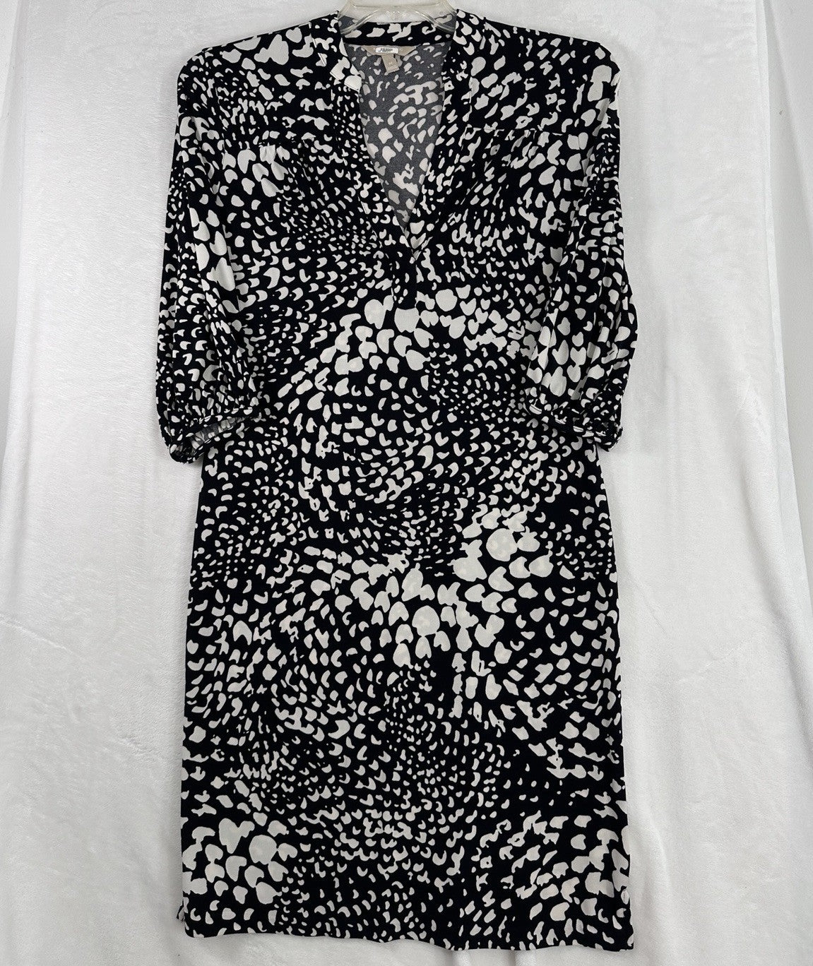Banana Republic Dress Medium Sheath Black White V Neck 3/4 Sleeve Womens