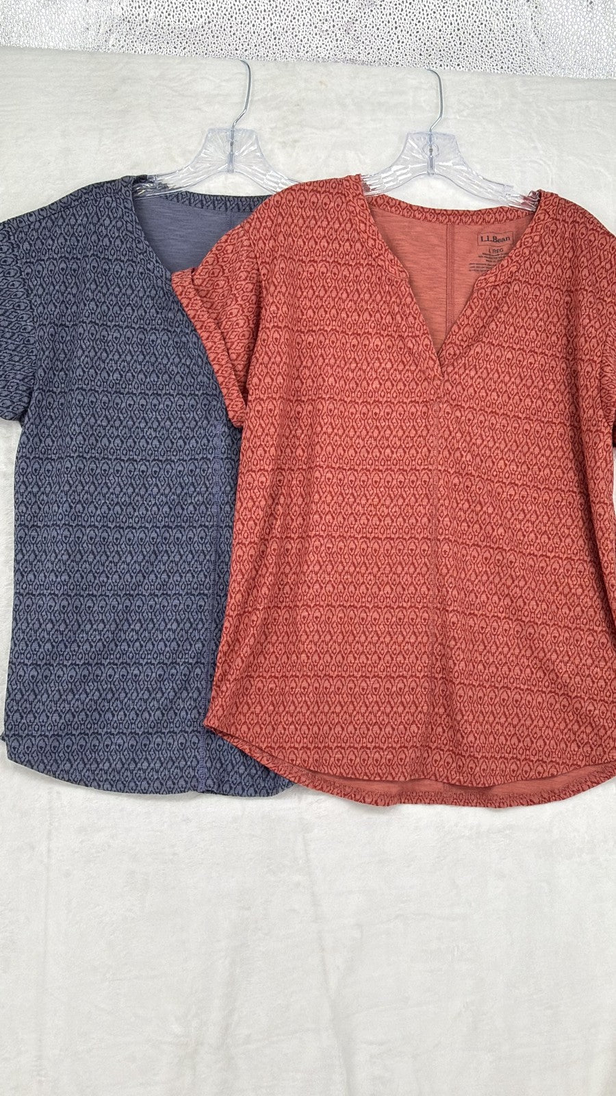 LL Bean Performance Tops Women Large Short Sleeve V Neck Blue Lot Tee T Shirt