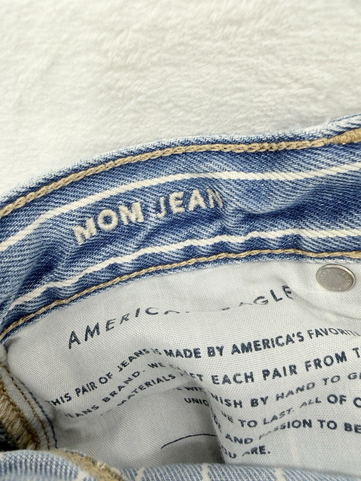 American Eagle Mom Jeans 4 Long Light Blue Wash Pinstripes High Rise Denim Women