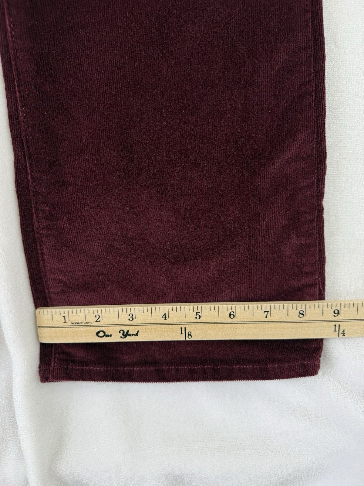 Levis 725 High Rise Bootcut 29 Corduroys Pants Jeans Womens Burgundy Red Levi’s