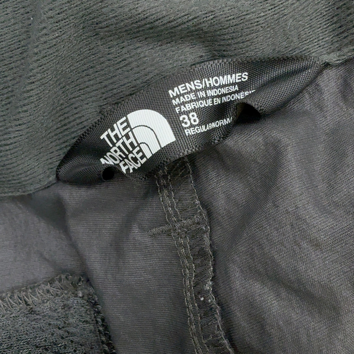 The North Face Paramount Shorts 38 Gray Belted Cargo Mens 8.5” Nylons Stretch