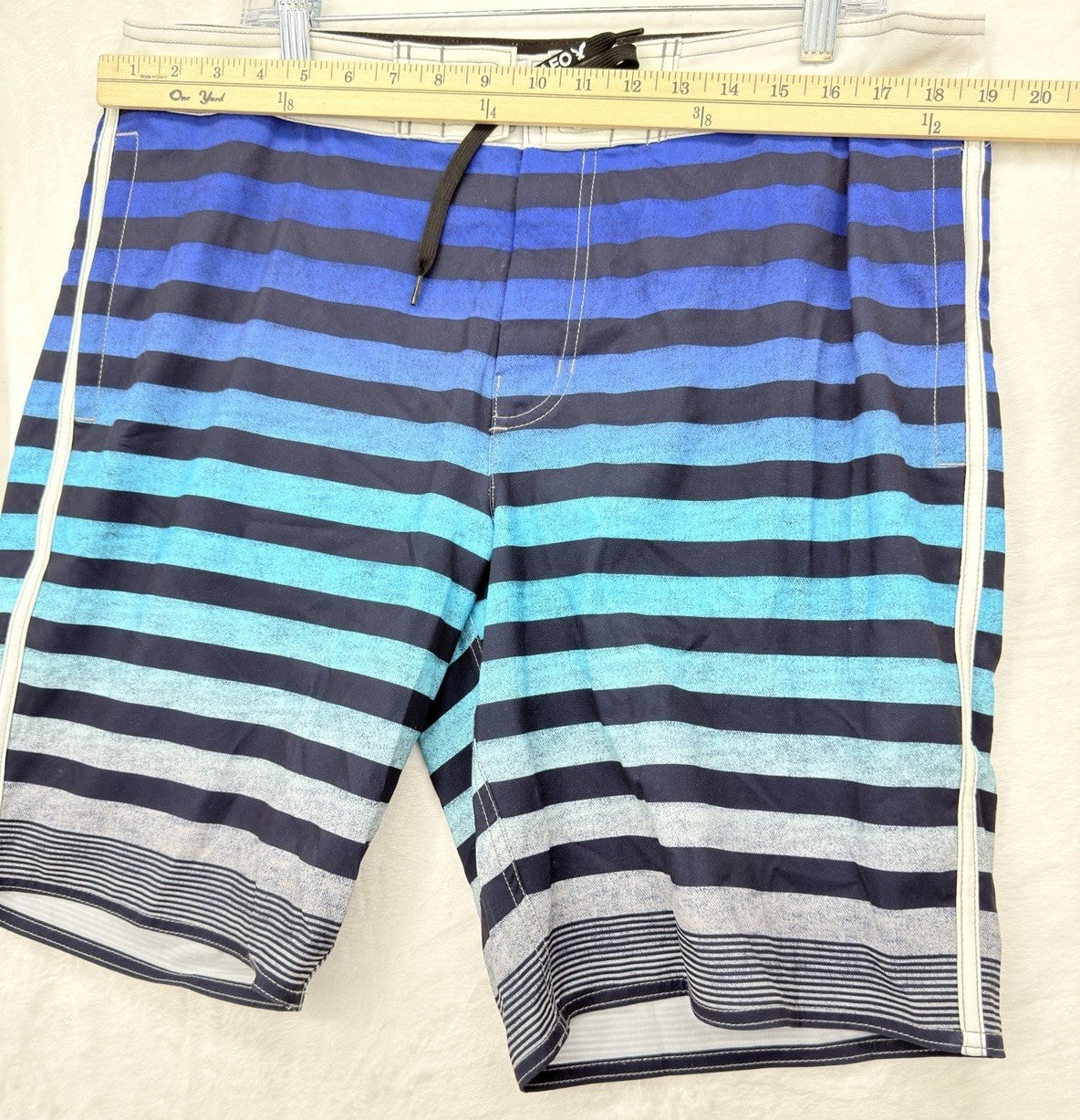 American Eagle Outfitters Board Shorts Large Mens Blue Striped Swim Trunks
