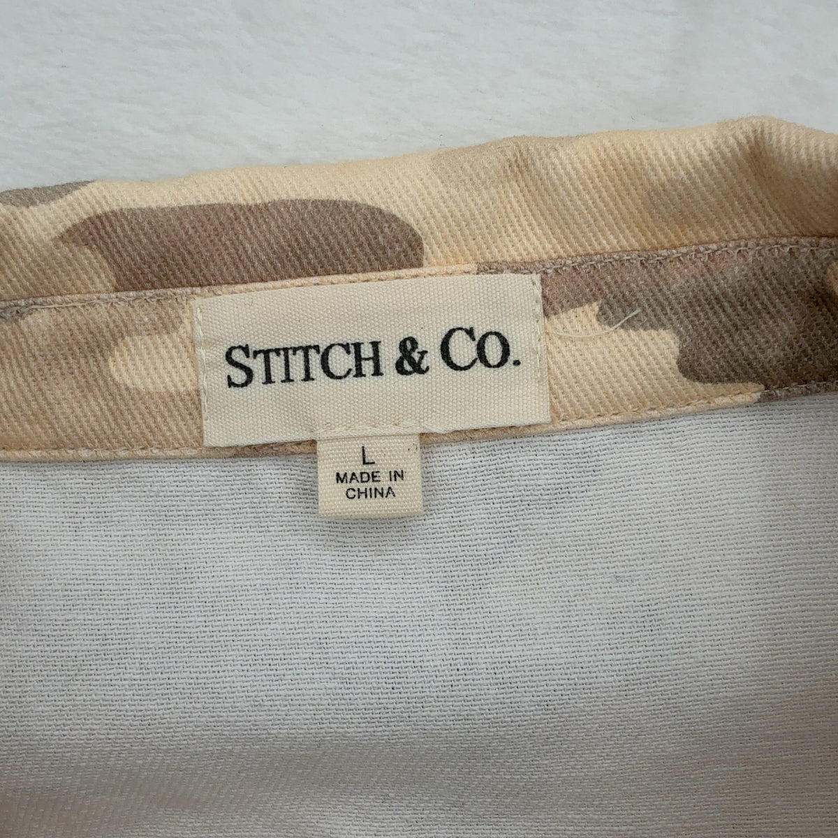 Stitch & Co. Camouflage Shirt  Large Womens Long Sleeve Snap Front Camo