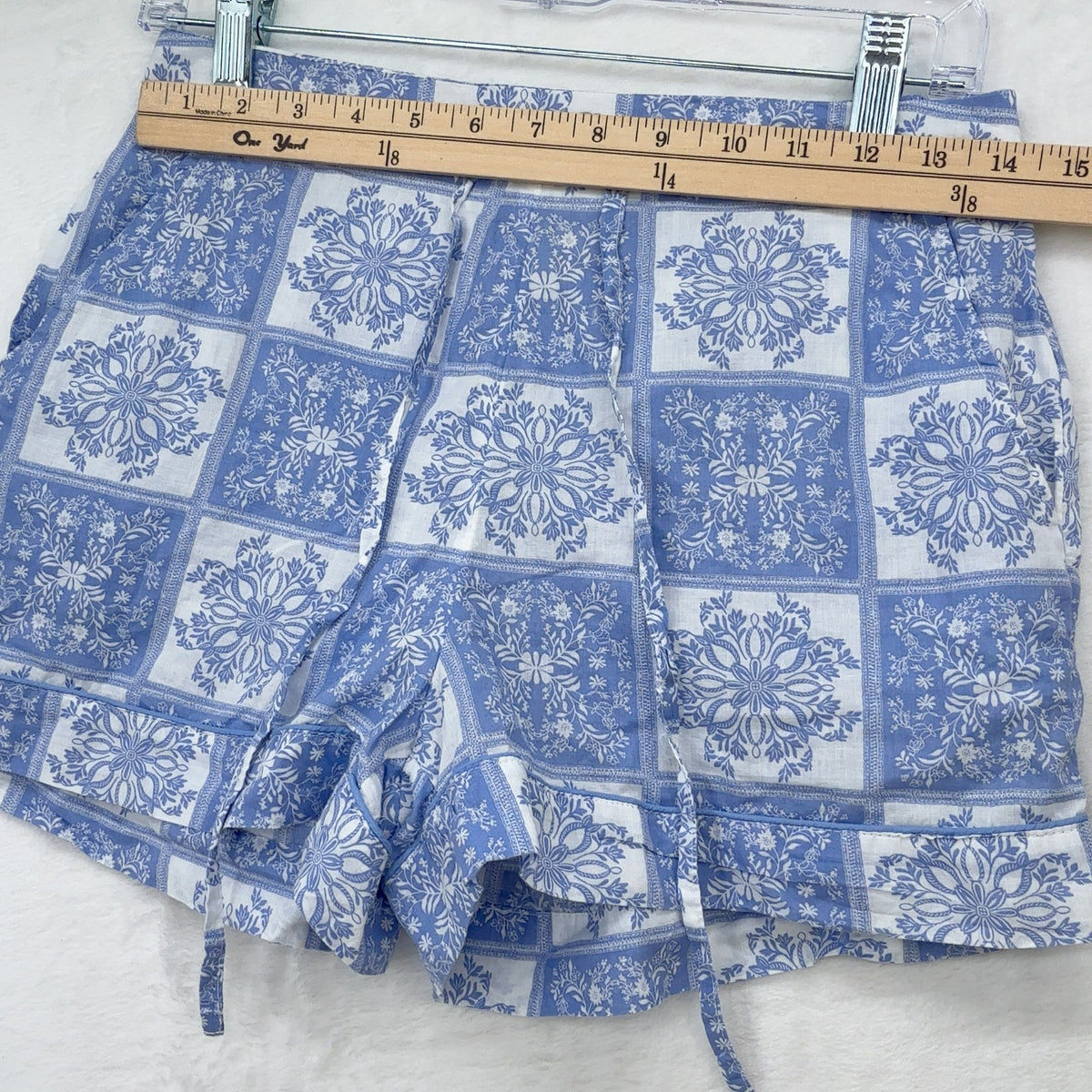 Joie Shorts Small Womens Blue Floral 100% Organic Cotton 2.5”