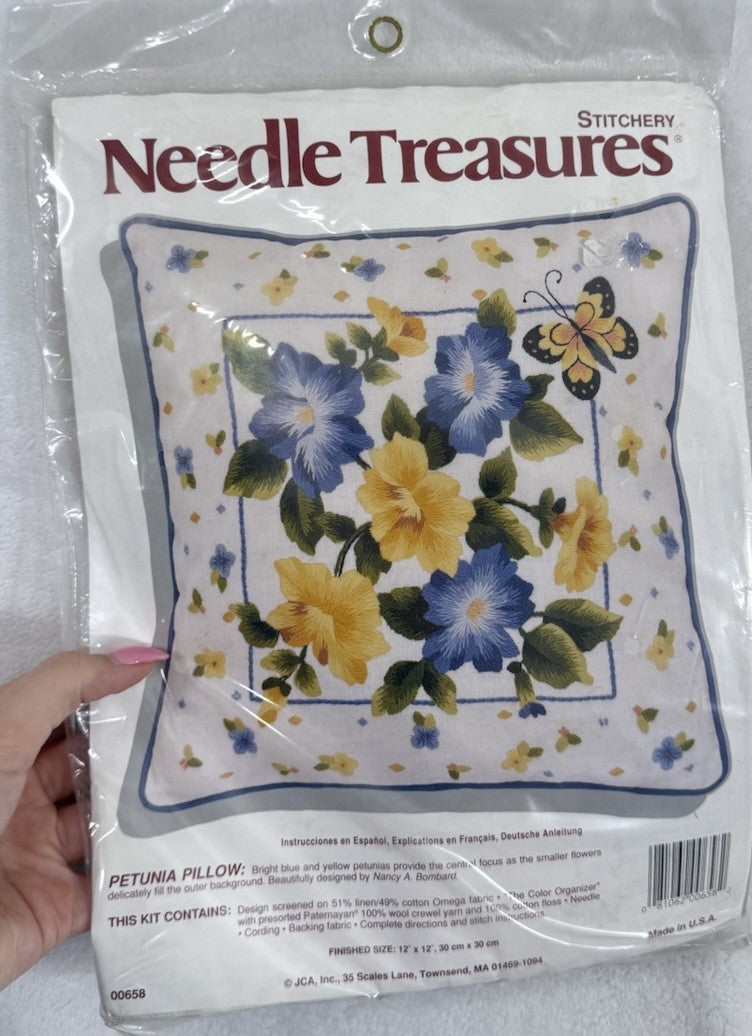 New Needle Treasures Cross Stitch Kit Petunia Pillow Stitchers Floral Needlework