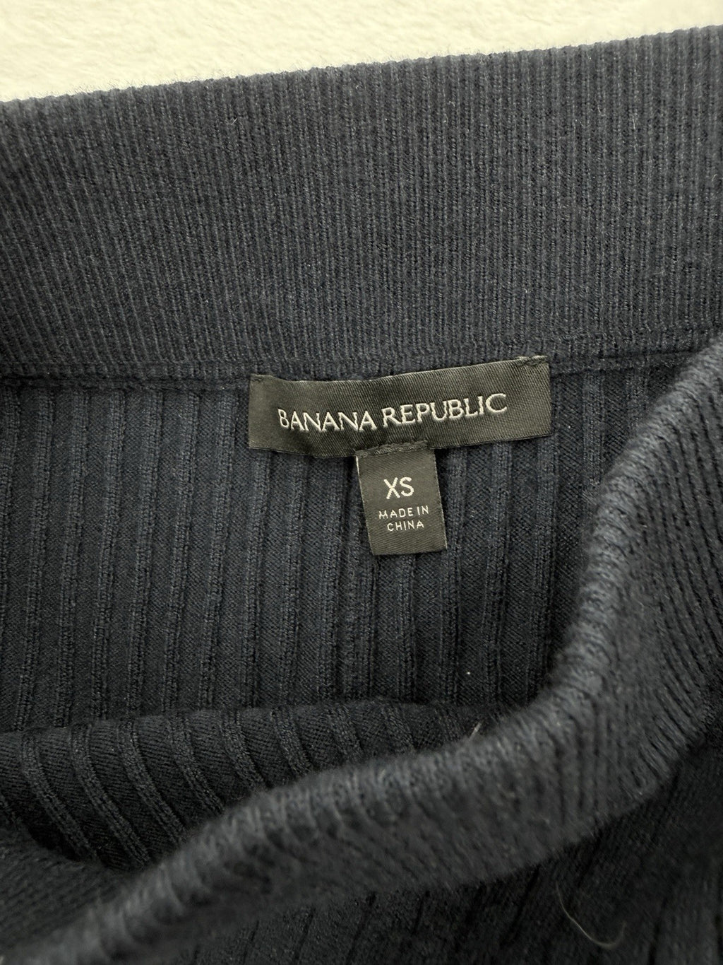 Banana Republic Sweater Knit Midi Skirt XS Navy Blue Ribbed A Line Womens