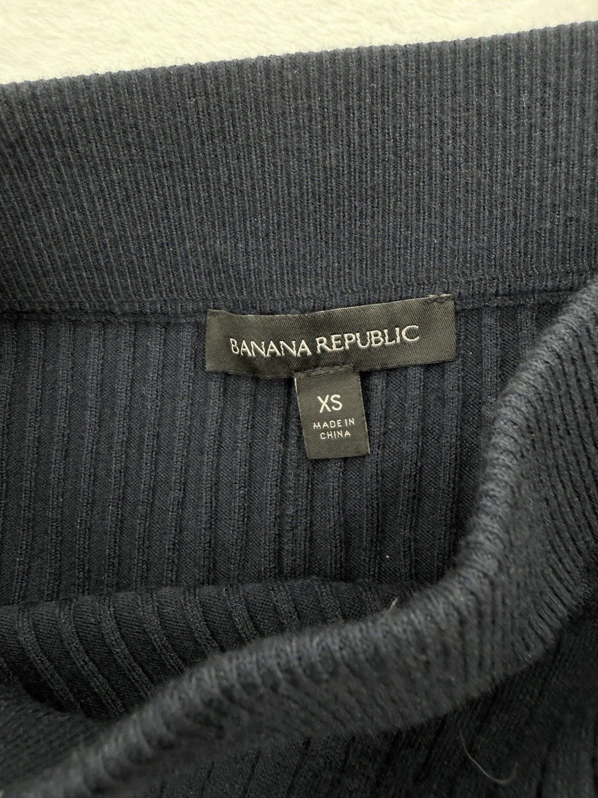 Banana Republic Sweater Knit Midi Skirt XS Navy Blue Ribbed A Line Womens