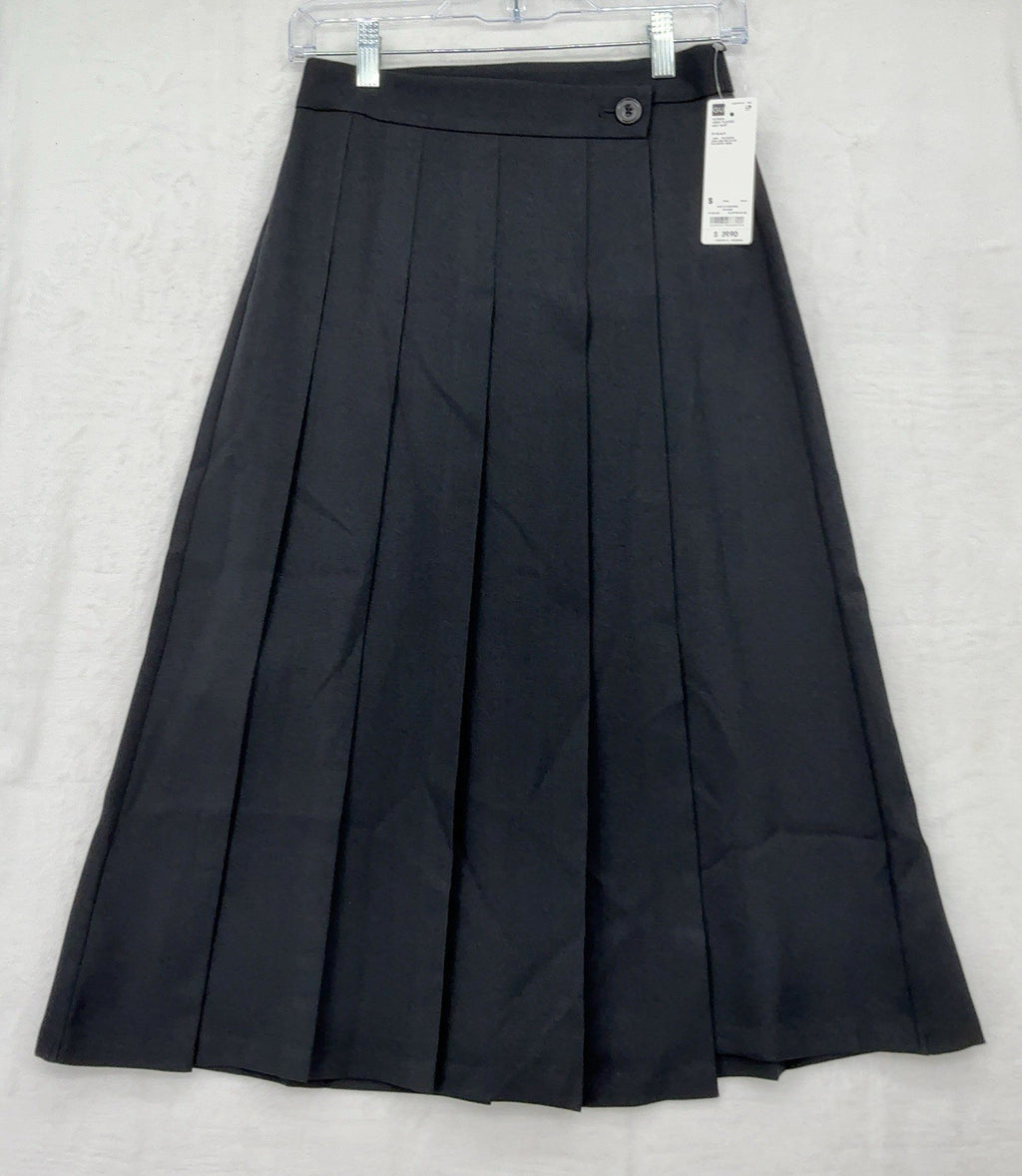 GU Wrap Pleated Midi Skirt Small Women Black Uniqlo Dark Academia New NWT