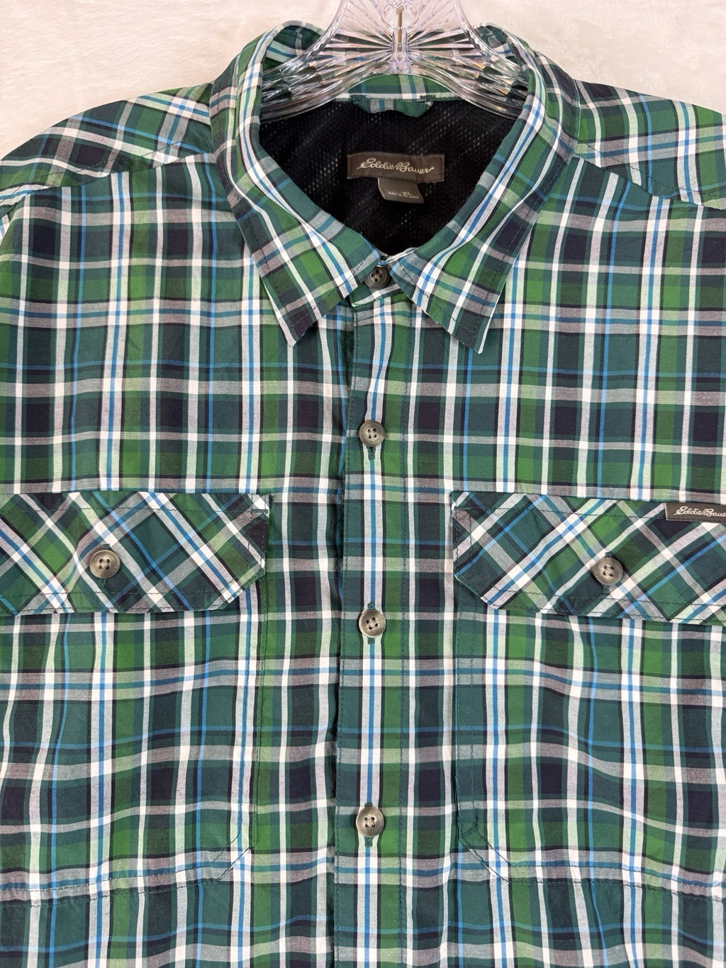 Eddie Bauer XL Short Sleeve Shirt Green Blue Button Up Lightweight