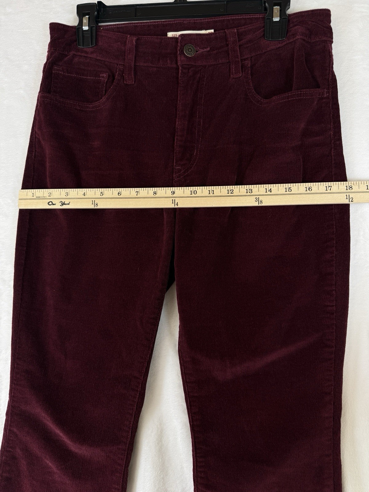 Levis 725 High Rise Bootcut 29 Corduroys Pants Jeans Womens Burgundy Red Levi’s