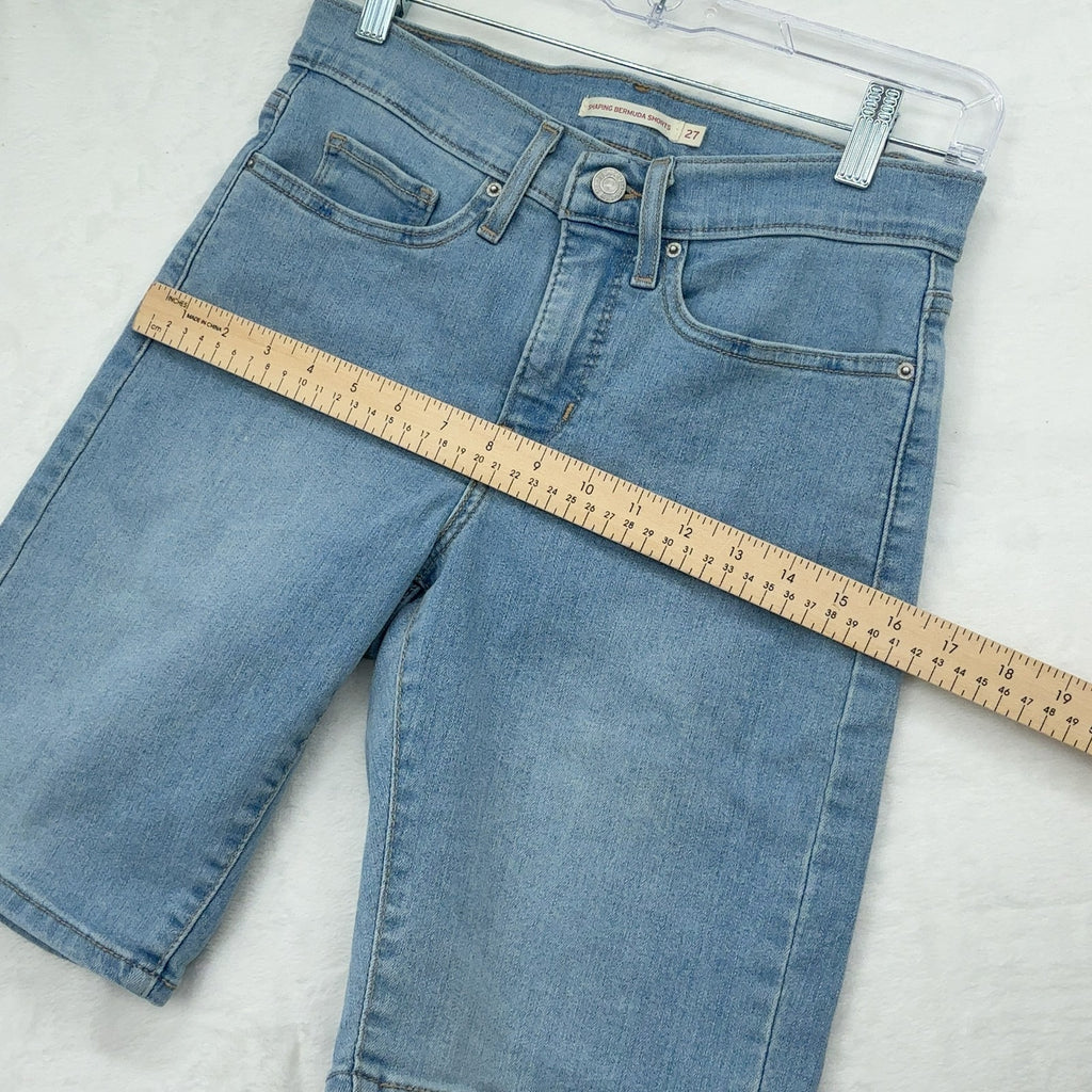 Levi's Shaping Bermuda Shorts 27 Womens Light Blue Jean Denim 9.5”