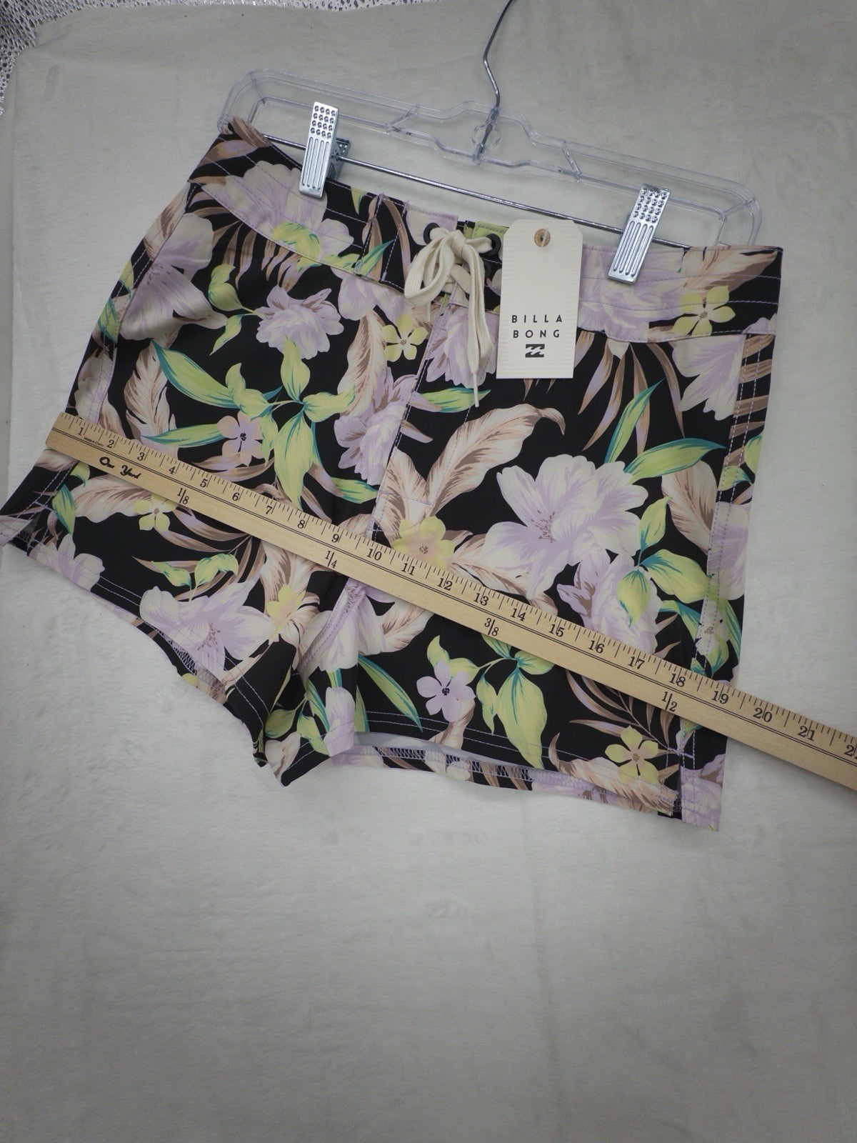 Billabong Womens Board Shorts Medium Black Floral Shadow Tropic Swim Bottoms New
