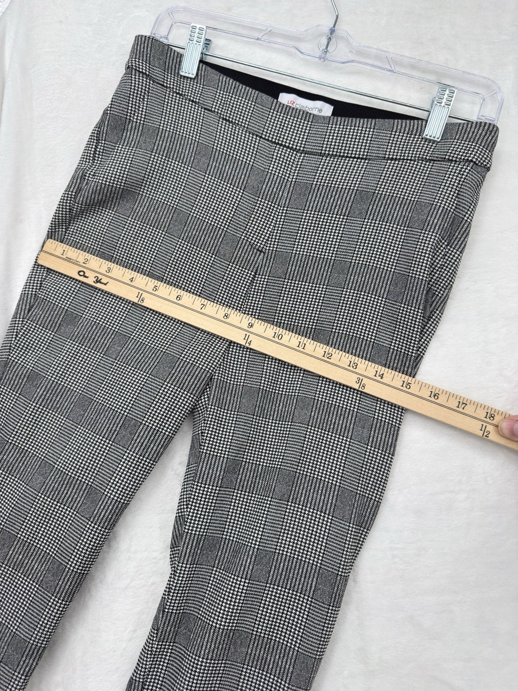 Liz Claiborne Laura Pants 6 Pull On Black White Plaid