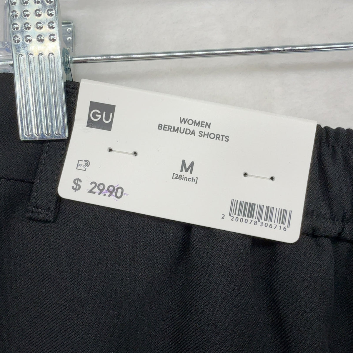GU Uniqlo Wide Leg Bermuda Shorts M Medium Womens Black Pleated Hipster New NWT