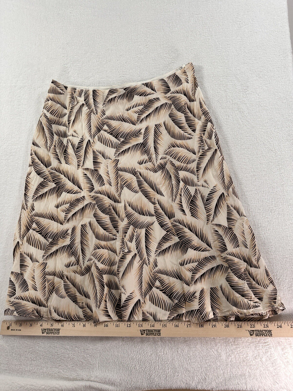 Ann Taylor Silk Skirt Size 4 Lined Tropical Print Knee Length A Line