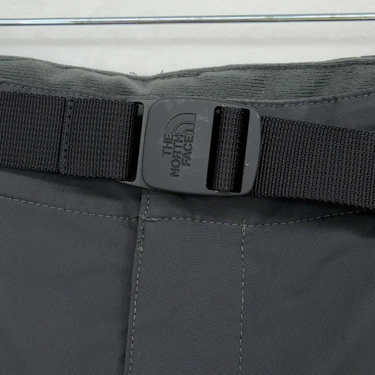 The North Face Paramount Shorts 38 Gray Belted Cargo Mens 8.5” Nylons Stretch