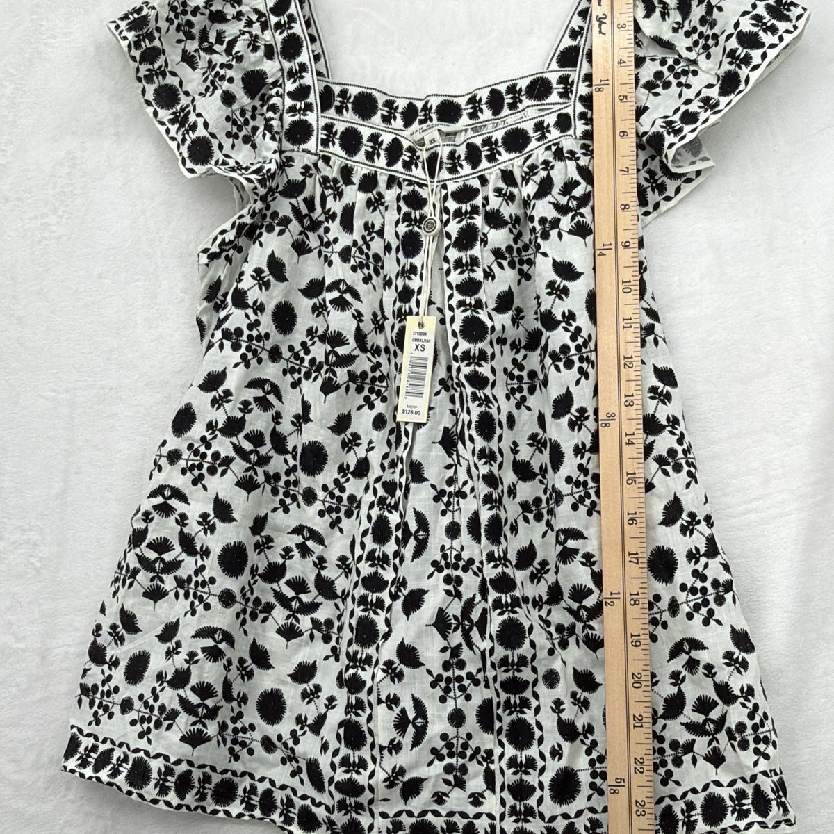 Max Studio London Top XS Flutter Sleeve White Black Floral Embroidered New NWT