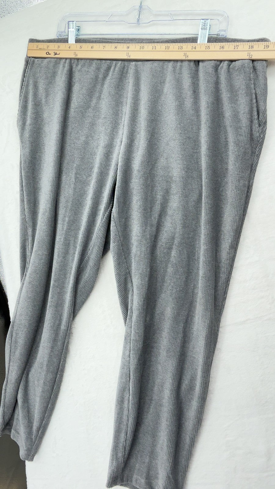 Lands End Sport Knit Straight Leg Corduroy Pants 2XL Womens Gray Stretch Ribbed