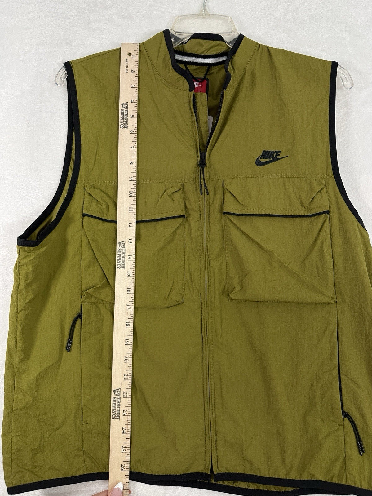 New Nike Vest Mens Medium Green Tech Woven Utility Nylon FZ0748-307 Full Zip