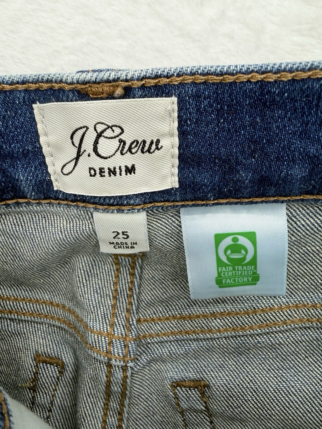 J Crew 9” Toothpick Jeans 25 Womens Blue Denim Raw Hem