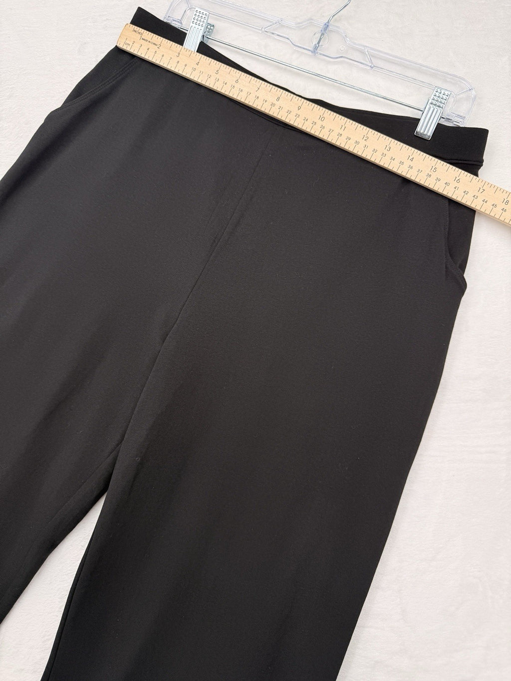 LL Bean Perfect Fit Pants XL Black Straight Leg Knit Pull On Womens