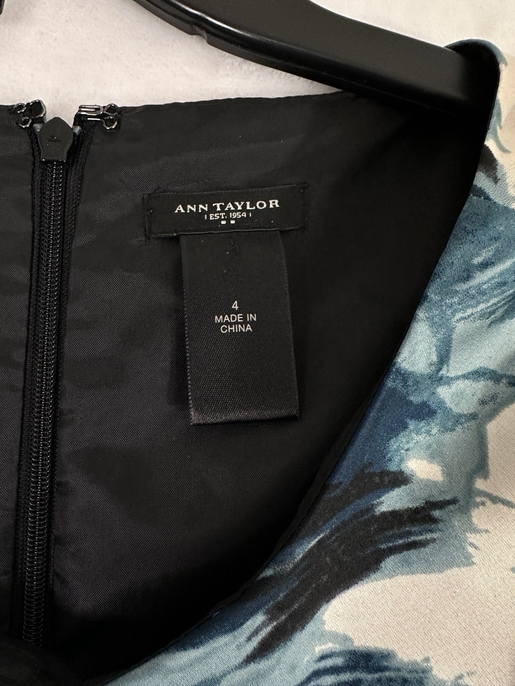 Ann Taylor Dress 4 Black Blue Shift Dress Cap Sleeves Knee Length