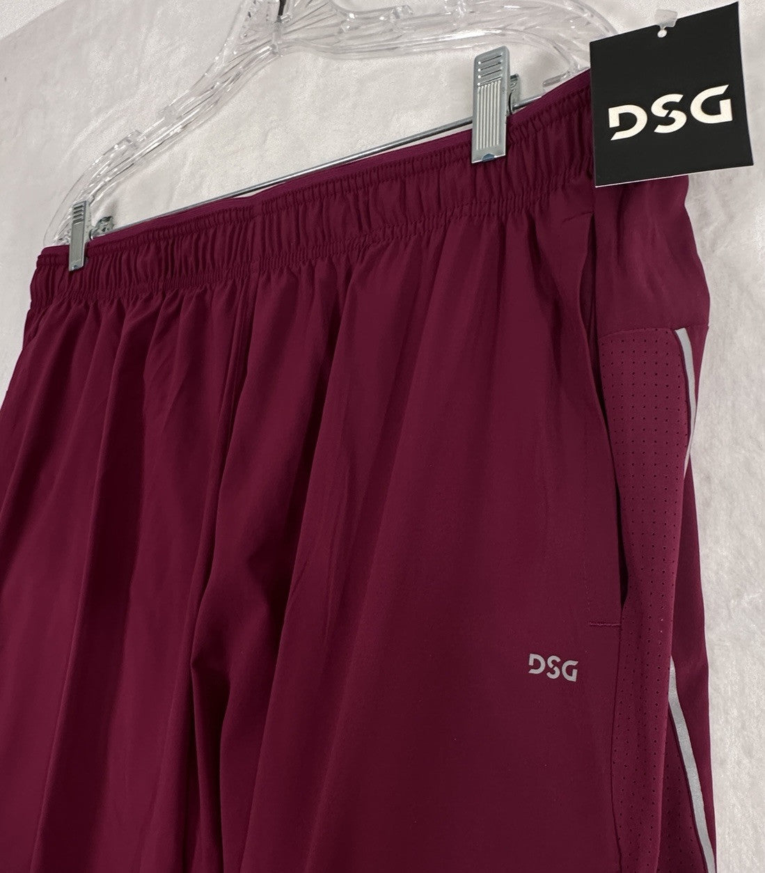 DSG 7” Running Shorts Mens Medium Stride Run Purple Reflective NWT