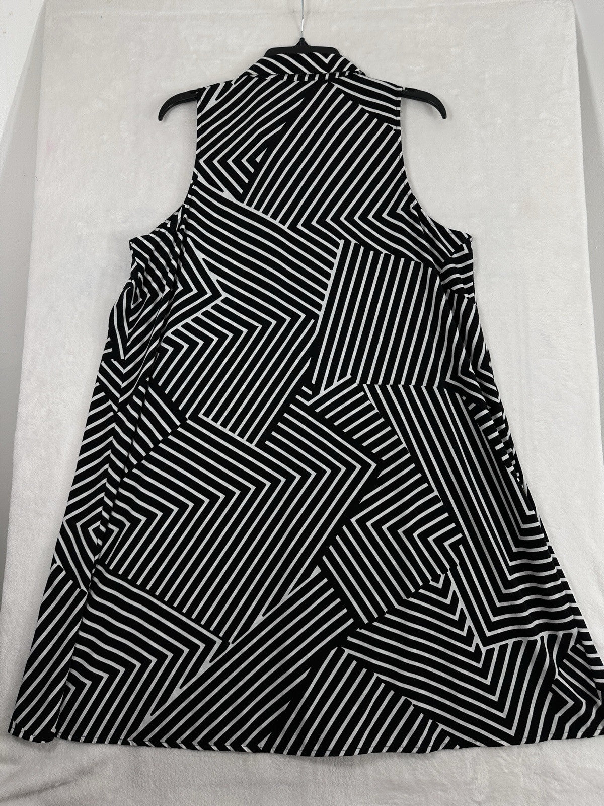 Alfani Dress 12 Black White Sleeveless Shirt Dress Geometric Print A Line