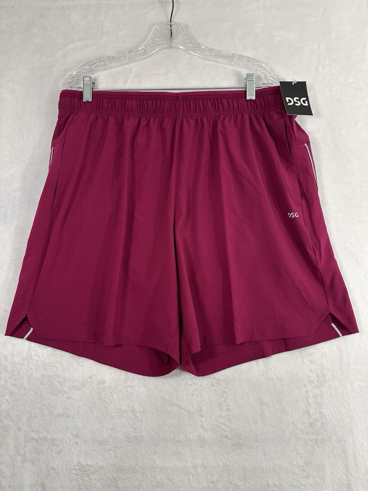 DSG 7” Running Shorts Mens Small Stride Purple Reflective Run Short NWT