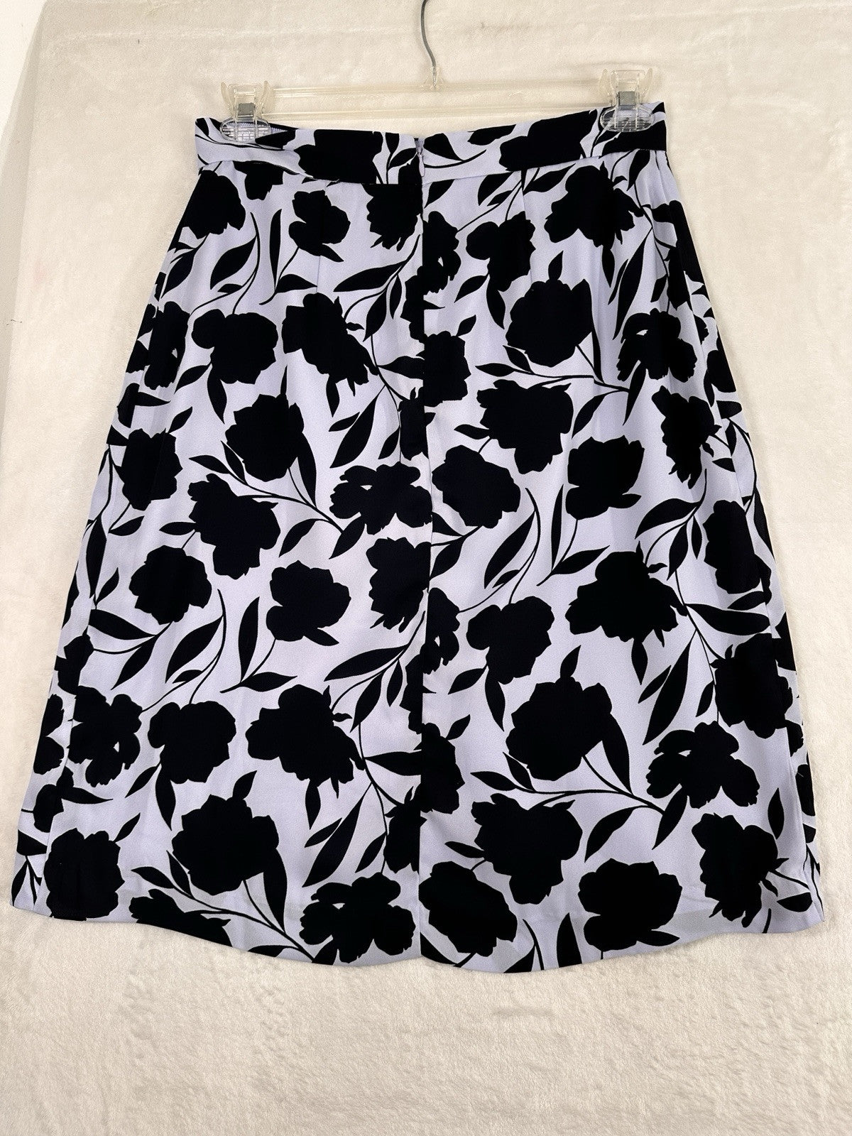 Ann Taylor Faux Wrap Skirt Size 6 Lavender Purple Floral Print Lightweight Women