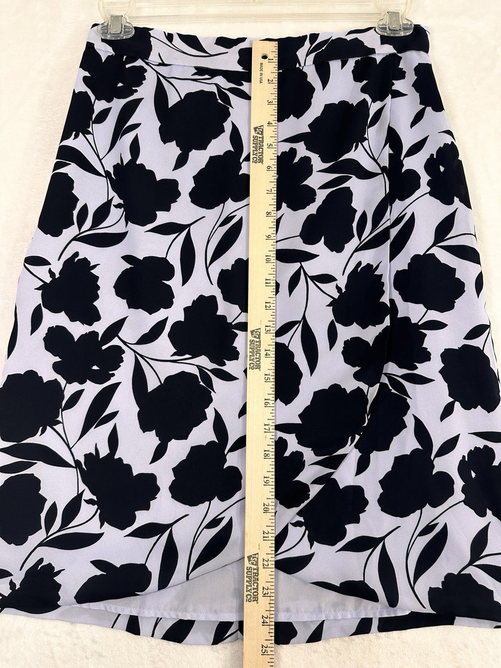 Ann Taylor Faux Wrap Skirt Size 6 Lavender Purple Floral Print Lightweight Women