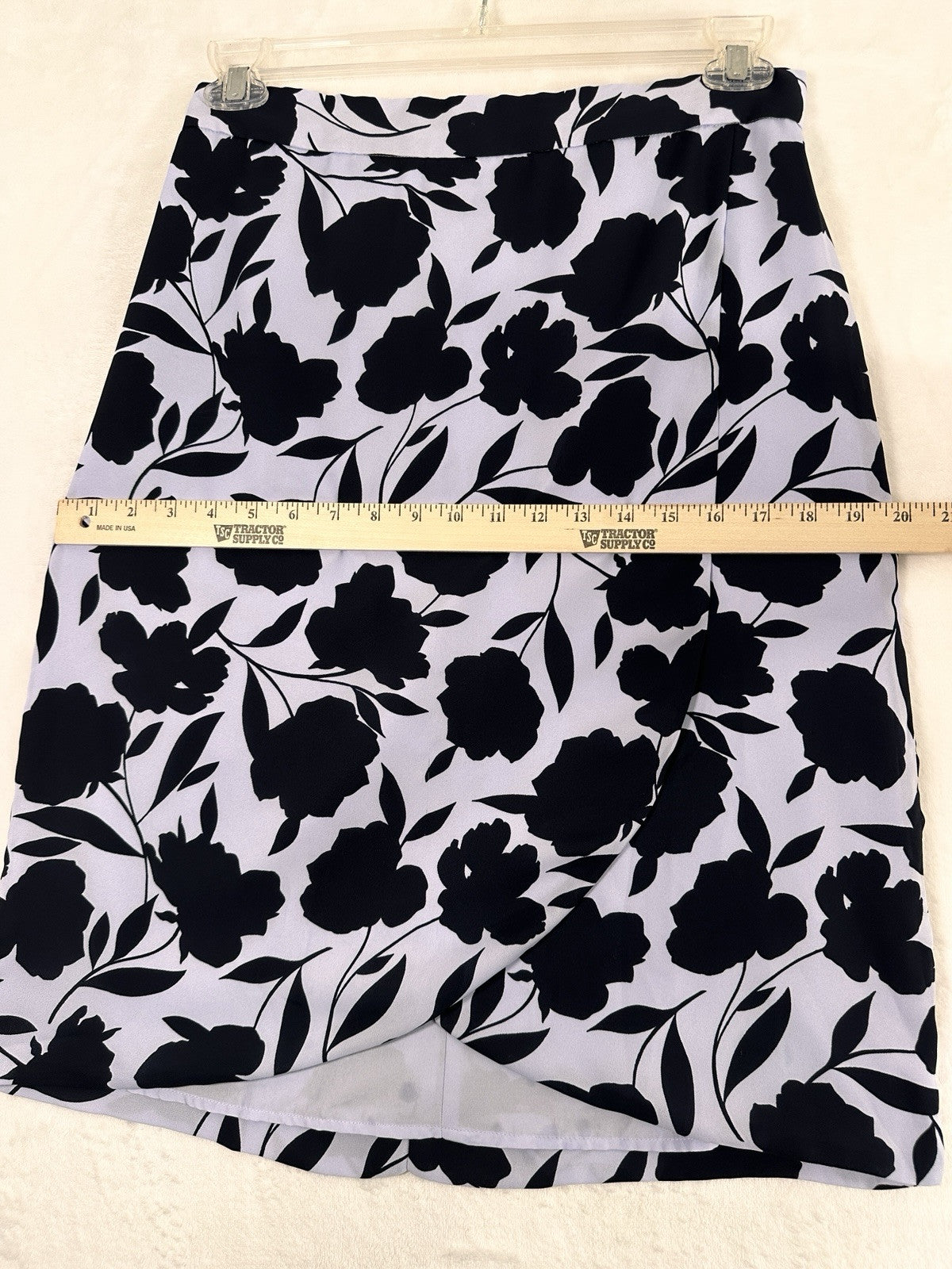 Ann Taylor Faux Wrap Skirt Size 6 Lavender Purple Floral Print Lightweight Women